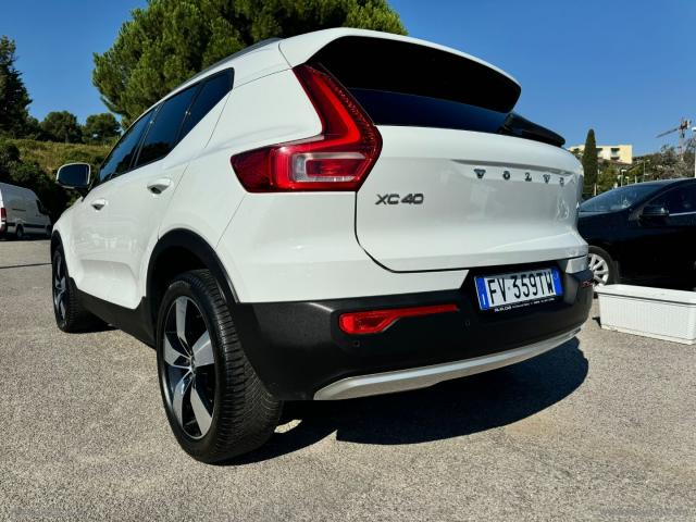 Auto - Volvo xc40 d3