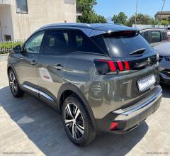 Auto - Peugeot 3008 bluehdi 130 s&s allure