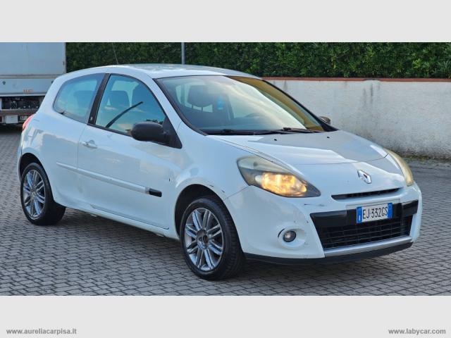 Auto - Renault clio 1.2 3p. yahoo!