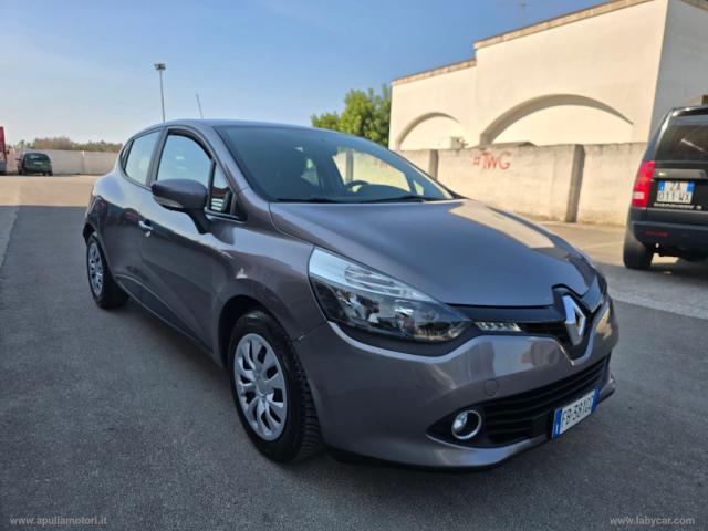 Auto - Renault clio 1.5 dci 8v 75 cv s&s 5p. live