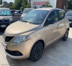 Auto - Lancia ypsilon 1.2 69 cv 5p. gpl ecochic gold