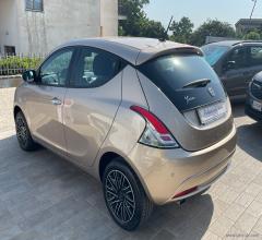 Auto - Lancia ypsilon 1.2 69 cv 5p. gpl ecochic gold