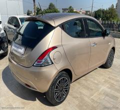 Auto - Lancia ypsilon 1.2 69 cv 5p. gpl ecochic gold