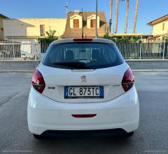 Auto - Peugeot 208 bluehdi 100 s&s 5p. allure