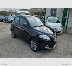 Auto - Lancia ypsilon 1.3 mjt 95 cv 5p. s&s gold