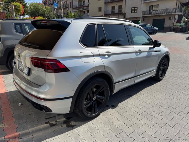 Auto - Volkswagen tiguan 2.0 tdi 150cv scr dsg r-line