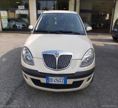 Auto - Lancia ypsilon 1.2 oro