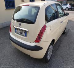 Auto - Lancia ypsilon 1.2 oro