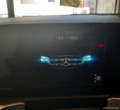 Auto - Mercedes-benz glb 200 d automatic sport plus