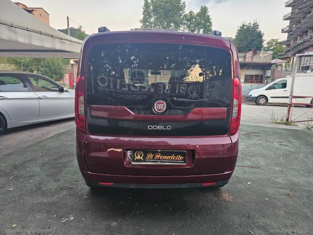 Auto - Fiat doblÃ² 1.6 mjt 105 cv lounge