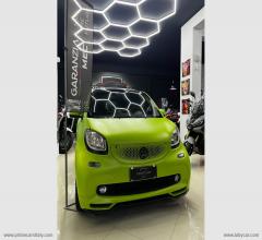 Auto - Smart fortwo 90 0.9 turbo coupe taylor made