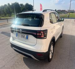 Auto - Volkswagen t-cross 1.6 tdi style bmt