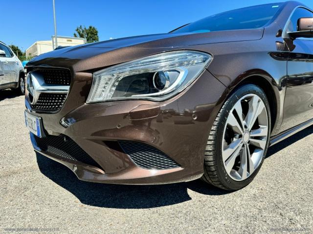 Auto - Mercedes-benz cla 220 d s.w. aut. premium dark night