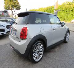 Auto - Mini mini cooper d business