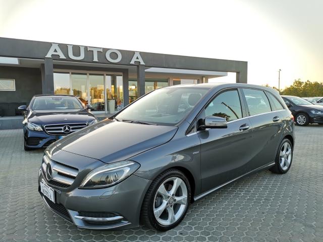 Mercedes-benz b 200 cdi premium