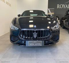 Auto - Maserati ghibli 330 cv mhev gt