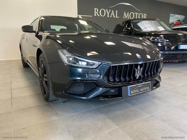 Auto - Maserati ghibli 330 cv mhev gt