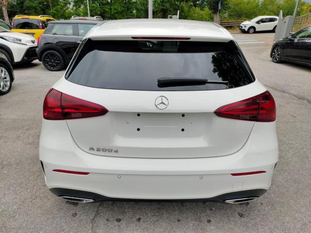 Auto - Mercedes-benz a 200 d automatic premium amg line