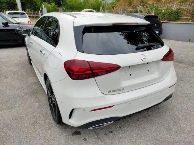 Auto - Mercedes-benz a 200 d automatic premium amg line