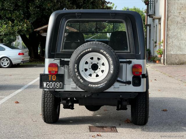 Auto - Jeep cj7 diesel 2.4