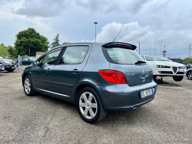 Auto - Peugeot 307 2.0 16v hdi fap 5p. speed up