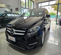 Auto - Mercedes-benz b 180 d business