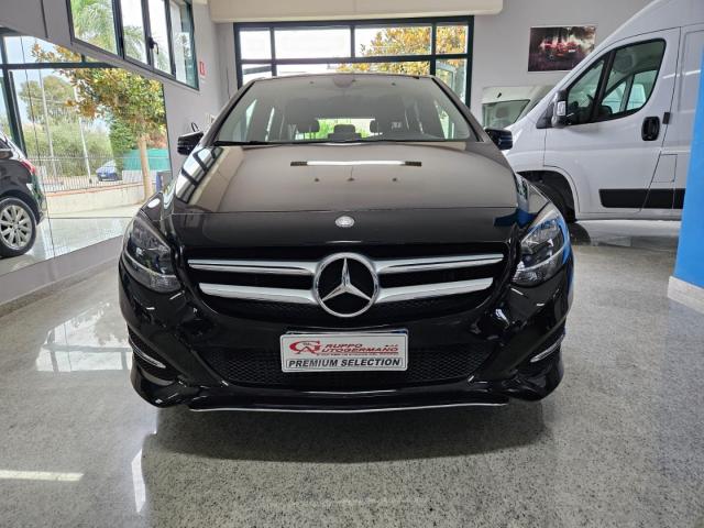 Auto - Mercedes-benz b 180 d business