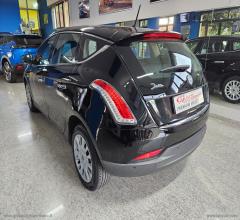 Auto - Lancia delta 1.6 mjt argento