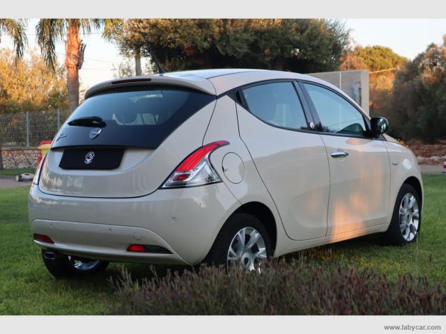 Auto - Lancia ypsilon 1.2 69 cv 5p. gpl ecochic plat.