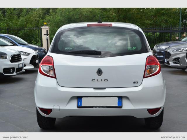 Auto - Renault clio 1.5 dci 8v 75 cv 5p.