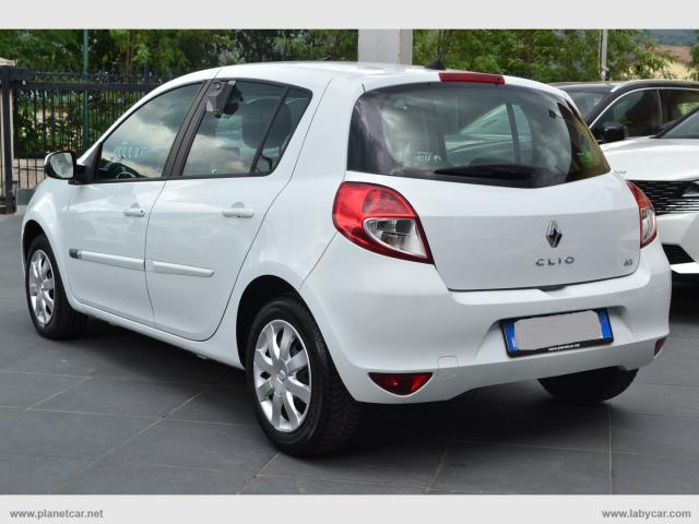 Auto - Renault clio 1.5 dci 8v 75 cv 5p.