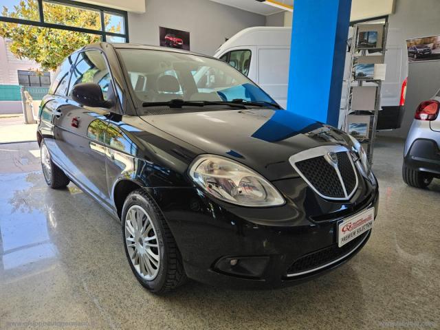 Auto - Lancia ypsilon oro 1.3jtd 16v c.r. 75cv 6m e4+eobd