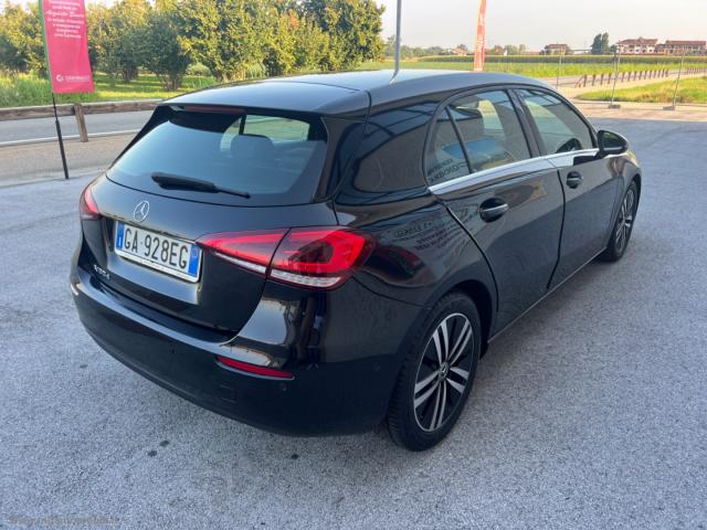 Auto - Mercedes-benz a 180 d automatic sport