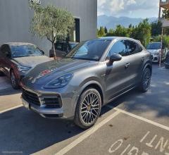 Auto - Porsche cayenne coupÃ© 3.0 v6 e-hybrid