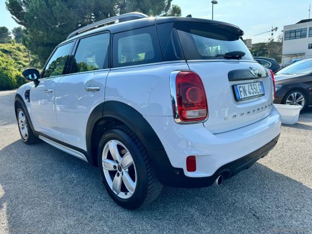 Auto - Mini mini cooper d business countryman