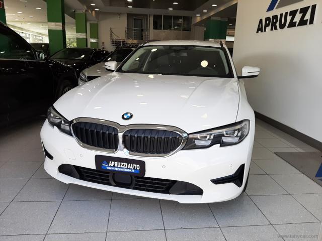 Auto - Bmw 320d touring business advantage aut.