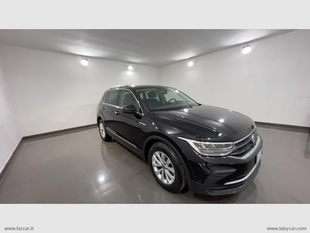 Auto - Volkswagen tiguan 2.0 tdi 150cv scr dsg r-line