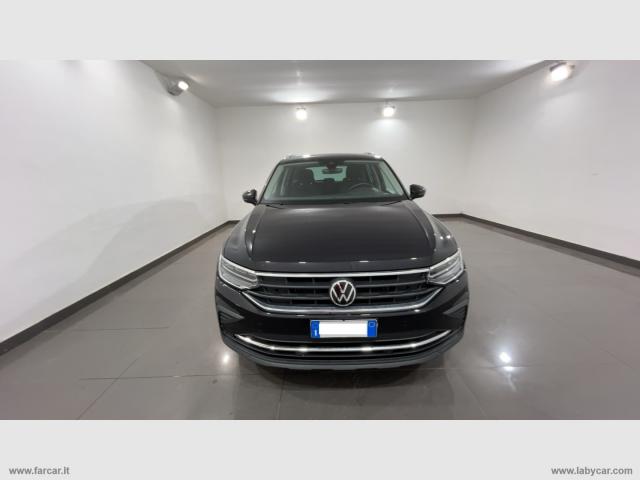 Auto - Volkswagen tiguan 2.0 tdi 150cv scr dsg r-line