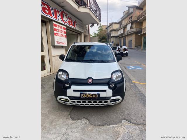 Fiat panda 1.0 firefly s&s hybrid city cross