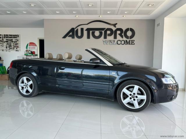 Auto - Audi a4 cabriolet 2.5 v6 tdi