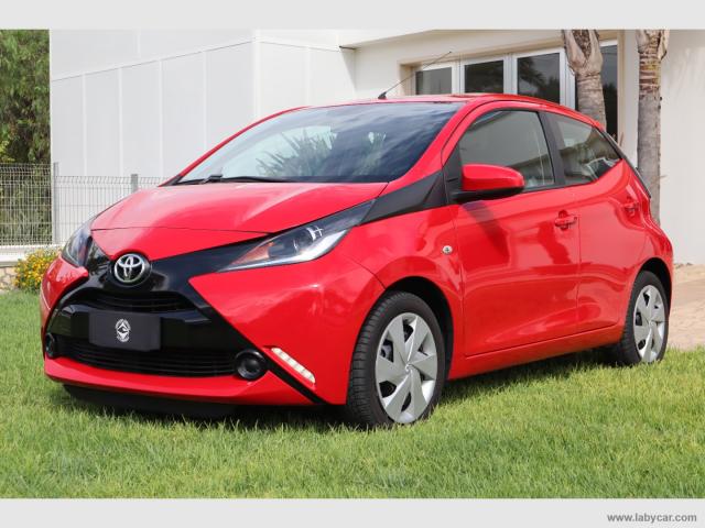 Auto - Toyota aygo 1.0 vvt-i 69 cv 5p. x-play tss