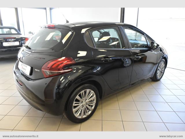 Auto - Peugeot 208 bluehdi 75 5p. allure