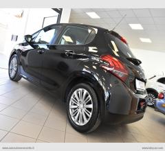 Auto - Peugeot 208 bluehdi 75 5p. allure