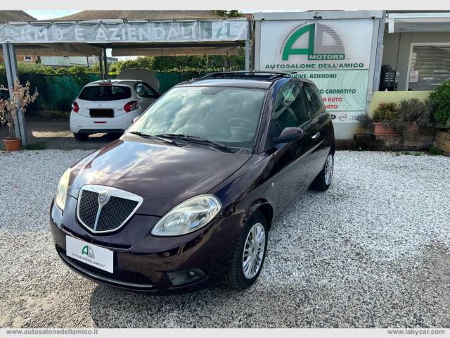 Lancia ypsilon 1.2 argento