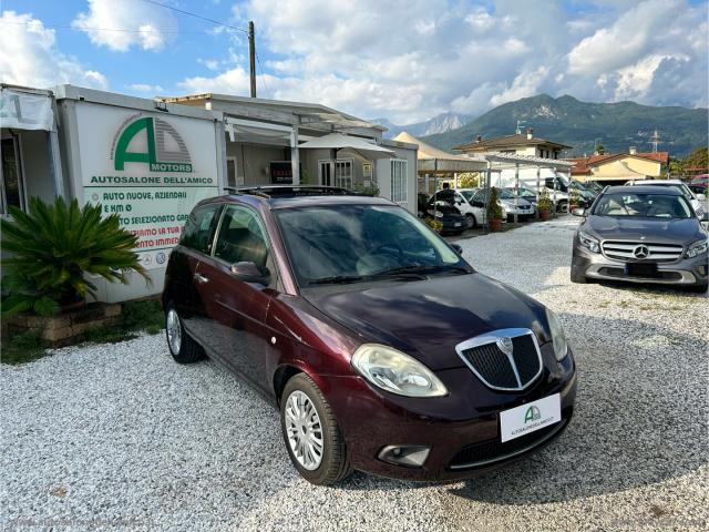 Auto - Lancia ypsilon 1.2 argento