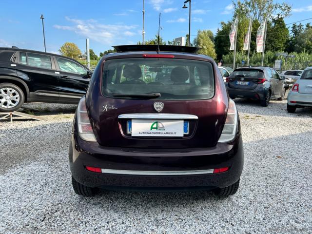 Auto - Lancia ypsilon 1.2 argento