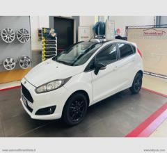 Auto - Ford fiesta 1.4 5p. bz.-gpl black & white ed.