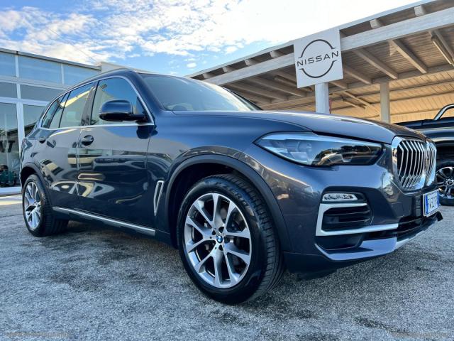 Auto - Bmw x5 xdrive30d xline