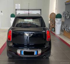 Auto - Mini mini one d countryman