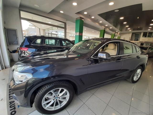 Auto - Bmw x4 xdrive20d business advantage